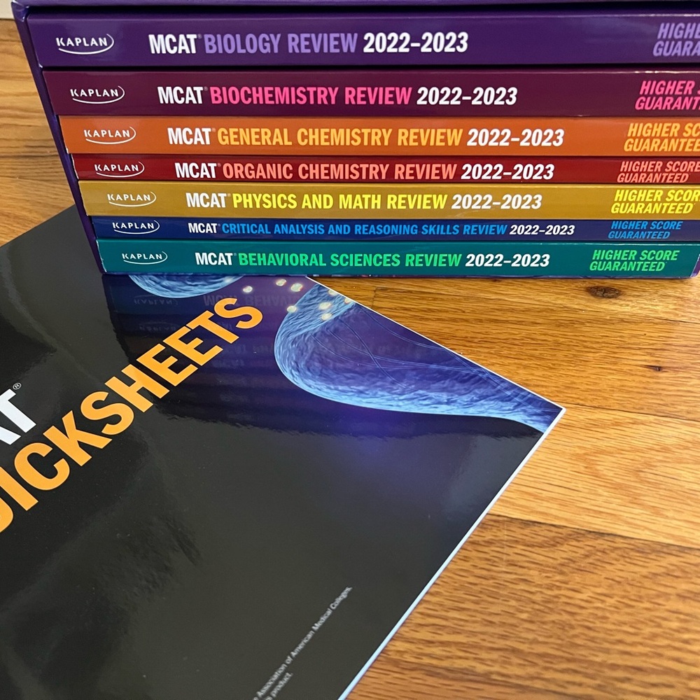 Kaplan Complete 7 subject book review 2022-2023